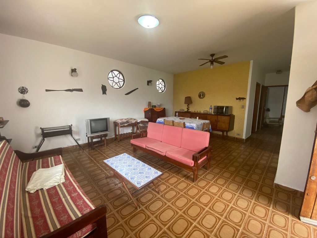 Casa em Itanhaém, no bairro Nova Itanhaém