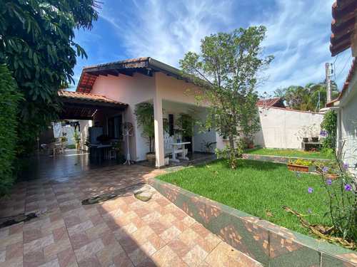 Casa, código 601 em Itanhaém, bairro Jardim Suarão