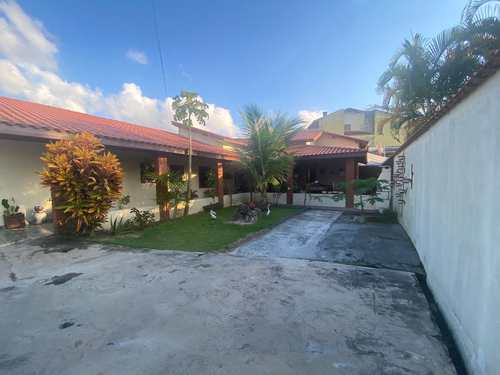 Casa, código 635 em Itanhaém, bairro Satélite