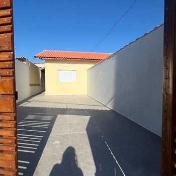 Casa em Itanhaém, bairro Jardim Fazendinha