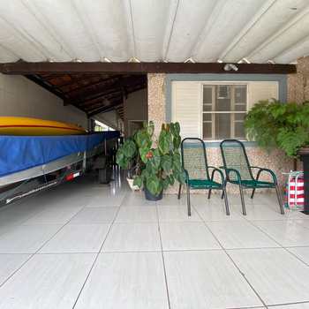 Casa em Itanhaém, bairro Nova Itanhaém