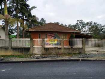 Casa, código 749 em Pouso Redondo, bairro Aterrado