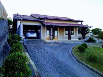 Casa, código 677 em Laurentino, bairro Centro