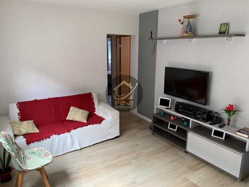 Apartamento, código 16 em Santos, bairro Embaré