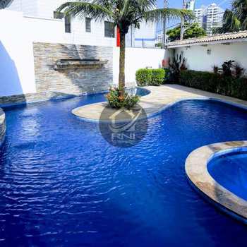 Casa em Praia Grande, bairro Canto do Forte