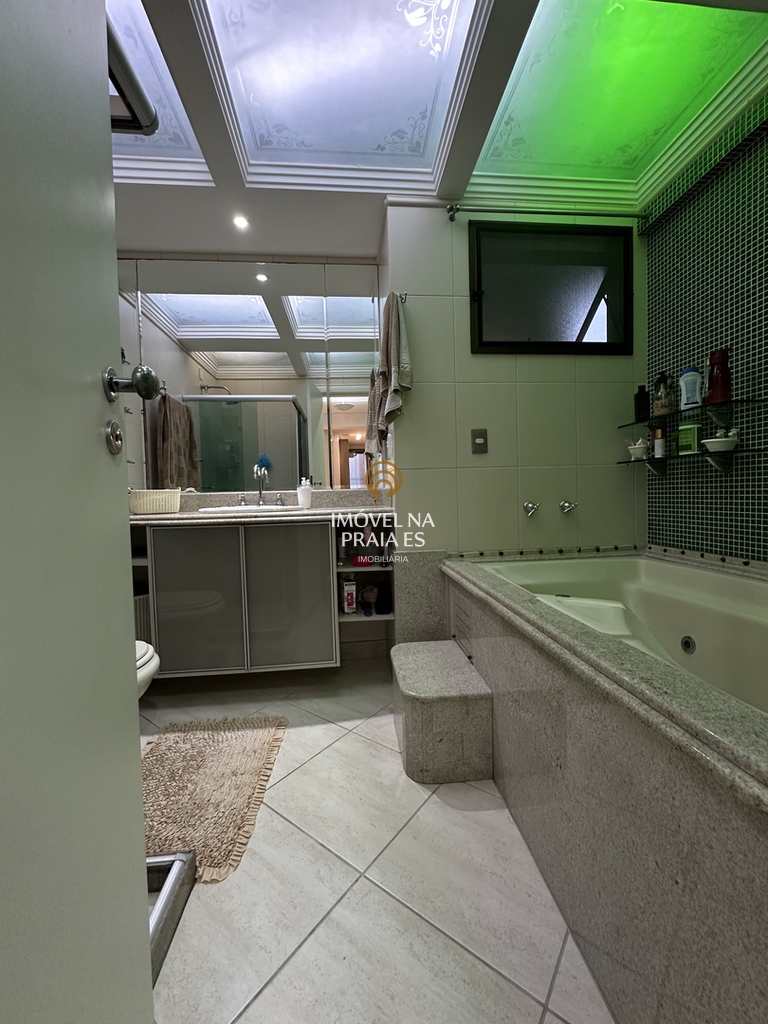 Apartamento em Vila Velha, no bairro Praia de Itapoã