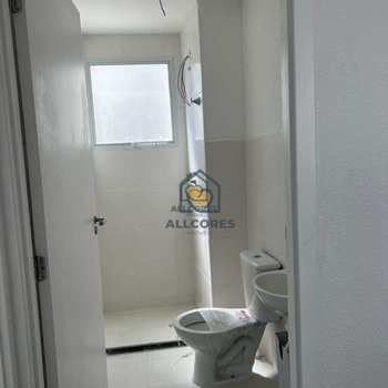 Apartamento em Suzano, bairro Parque Santa Rosa