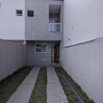 Casa em Mogi das Cruzes, bairro Residencial Algarve