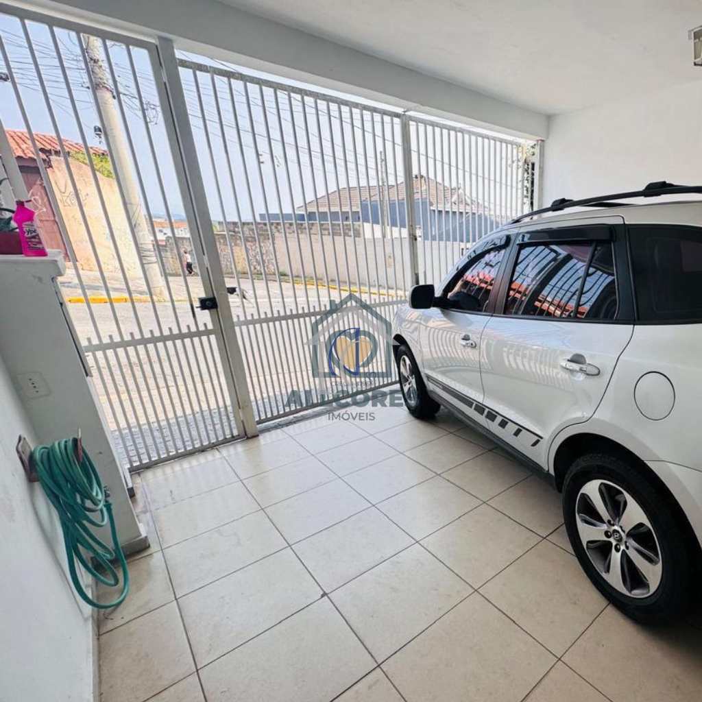 Sobrado em Mogi das Cruzes, no bairro Jardim Camila