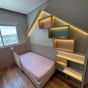 Apartamento em Mogi das Cruzes, bairro Vila Mogilar