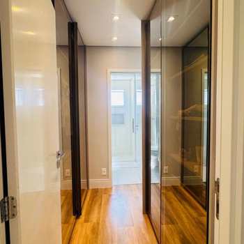 Apartamento em Mogi das Cruzes, bairro Vila Mogilar