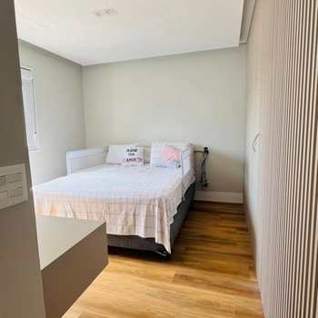 Apartamento em Mogi das Cruzes, bairro Vila Mogilar