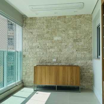 Apartamento em Mogi das Cruzes, bairro Vila Mogilar