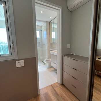 Apartamento em Mogi das Cruzes, bairro Vila Mogilar