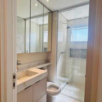 Apartamento em Mogi das Cruzes, bairro Vila Mogilar