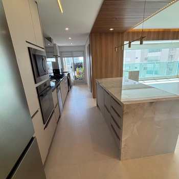 Apartamento em Mogi das Cruzes, bairro Vila Mogilar