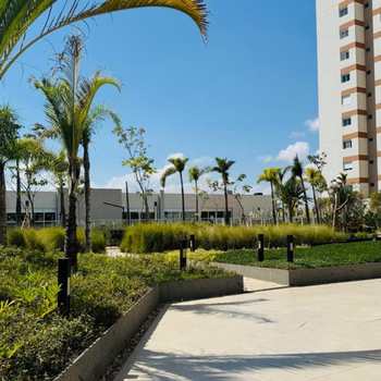 Apartamento em Mogi das Cruzes, bairro Vila Mogilar