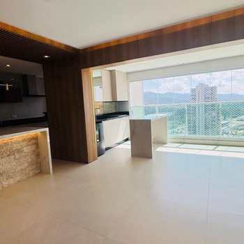 Apartamento em Mogi das Cruzes, bairro Vila Mogilar