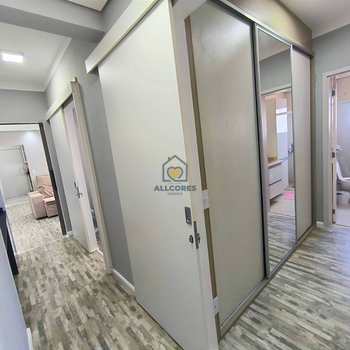 Apartamento em Mogi das Cruzes, bairro Vila Mogilar