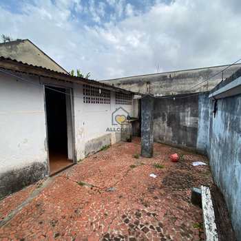 Casa em Mogi das Cruzes, bairro Vila Mogilar
