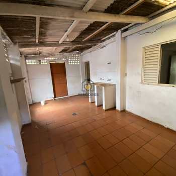 Casa em Mogi das Cruzes, bairro Vila Mogilar