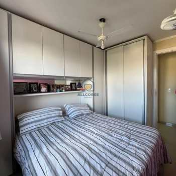Apartamento em Mogi das Cruzes, bairro Mogi Moderno
