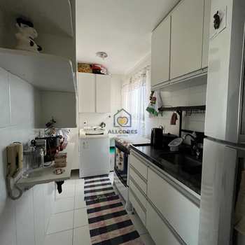 Apartamento em Mogi das Cruzes, bairro Mogi Moderno