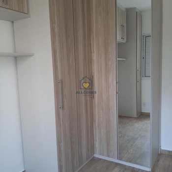 Apartamento em Mogi das Cruzes, bairro Vila Mogilar