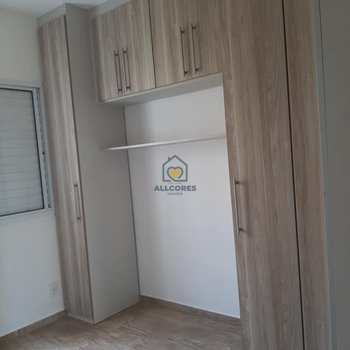 Apartamento em Mogi das Cruzes, bairro Vila Mogilar