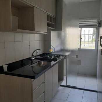 Apartamento em Mogi das Cruzes, bairro Vila Mogilar