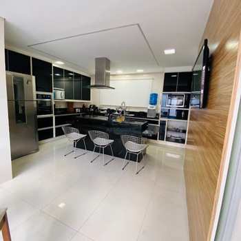 Casa de Condomínio em Mogi das Cruzes, bairro Cidade Parquelandia