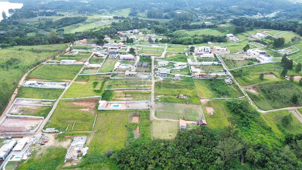 Terreno em Mogi das Cruzes, no bairro Taiaçupeba