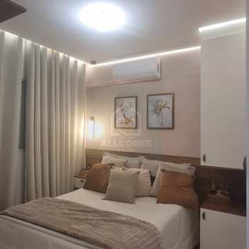 Sobrado em Mogi das Cruzes, bairro Vila Pomar