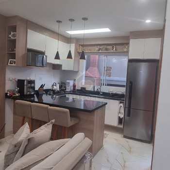 Sobrado em Mogi das Cruzes, bairro Vila Pomar