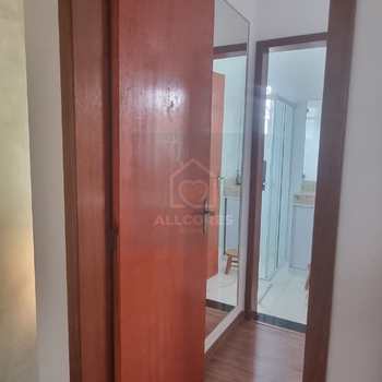 Sobrado em Mogi das Cruzes, bairro Vila Pomar