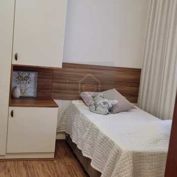 Sobrado em Mogi das Cruzes, bairro Vila Pomar