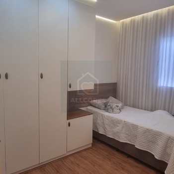 Sobrado em Mogi das Cruzes, bairro Vila Pomar