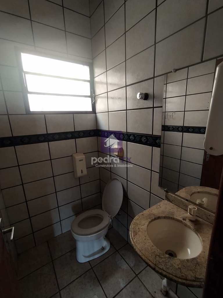 Sobrado Comercial em Jataí, no bairro Vila Jardim Rio Claro