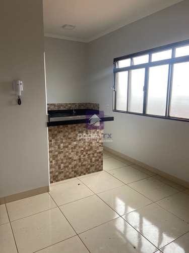 Apartamento, código 272 em Jataí, bairro Centro
