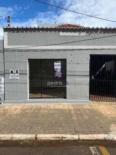Sala Comercial, código 329 em Jataí, bairro Centro