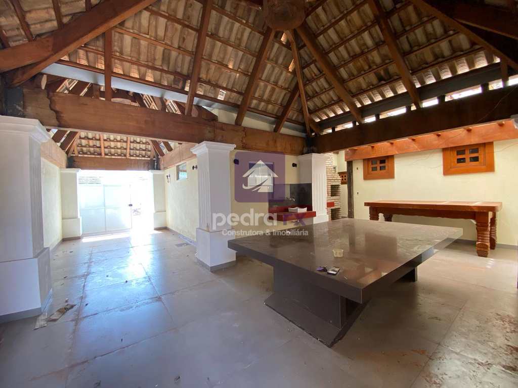 Casa em Jataí, no bairro Vila Santa Maria