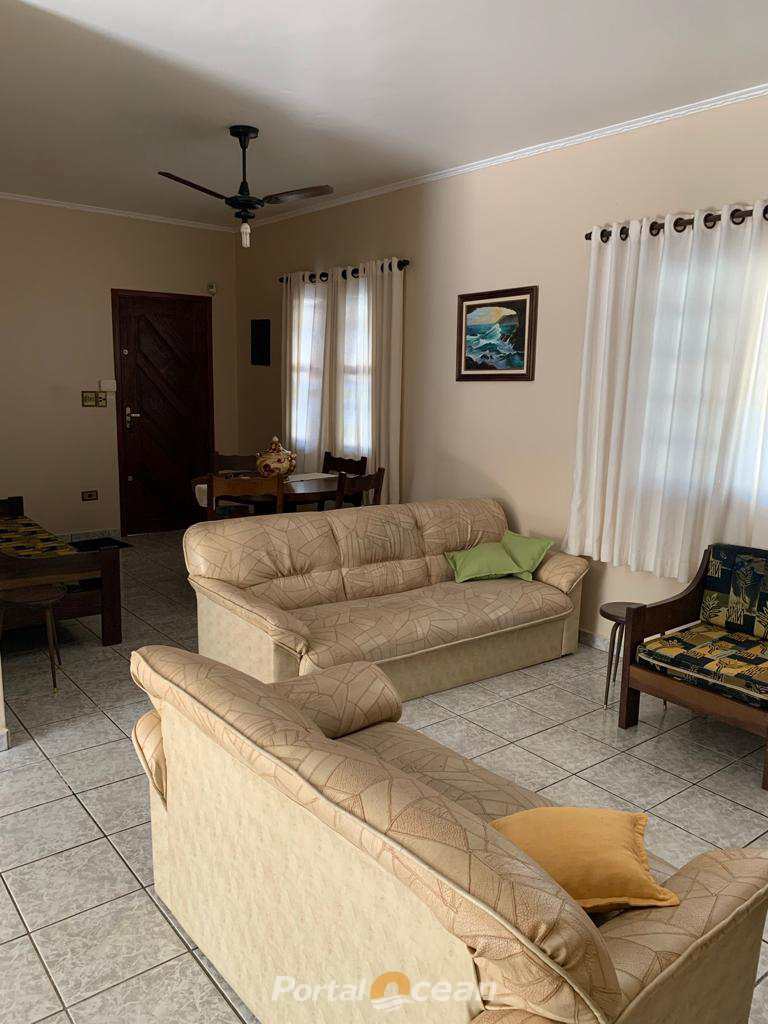 Sobrado em Itanhaém, no bairro Jardim Belas Artes