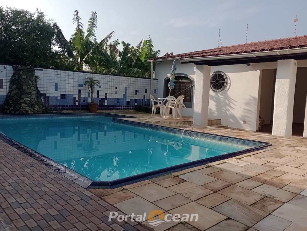 Casa em Itanhaém, no bairro Praia do Sonho