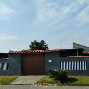 Casa em Itanhaém, bairro Umuarama