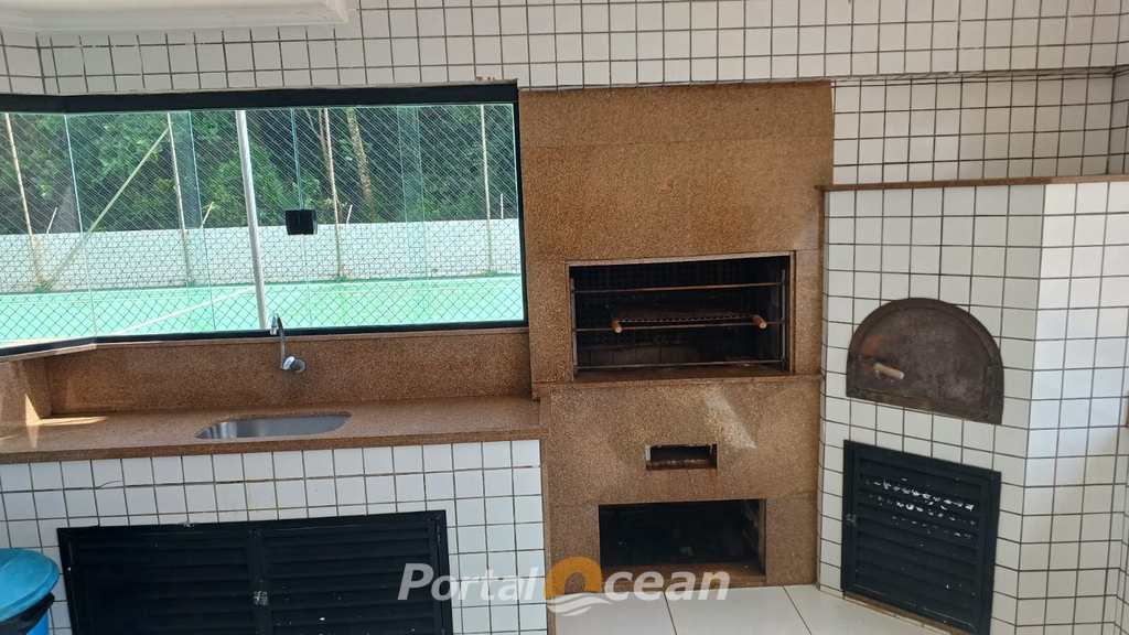 Apartamento em Itanhaém, no bairro Vila São Paulo