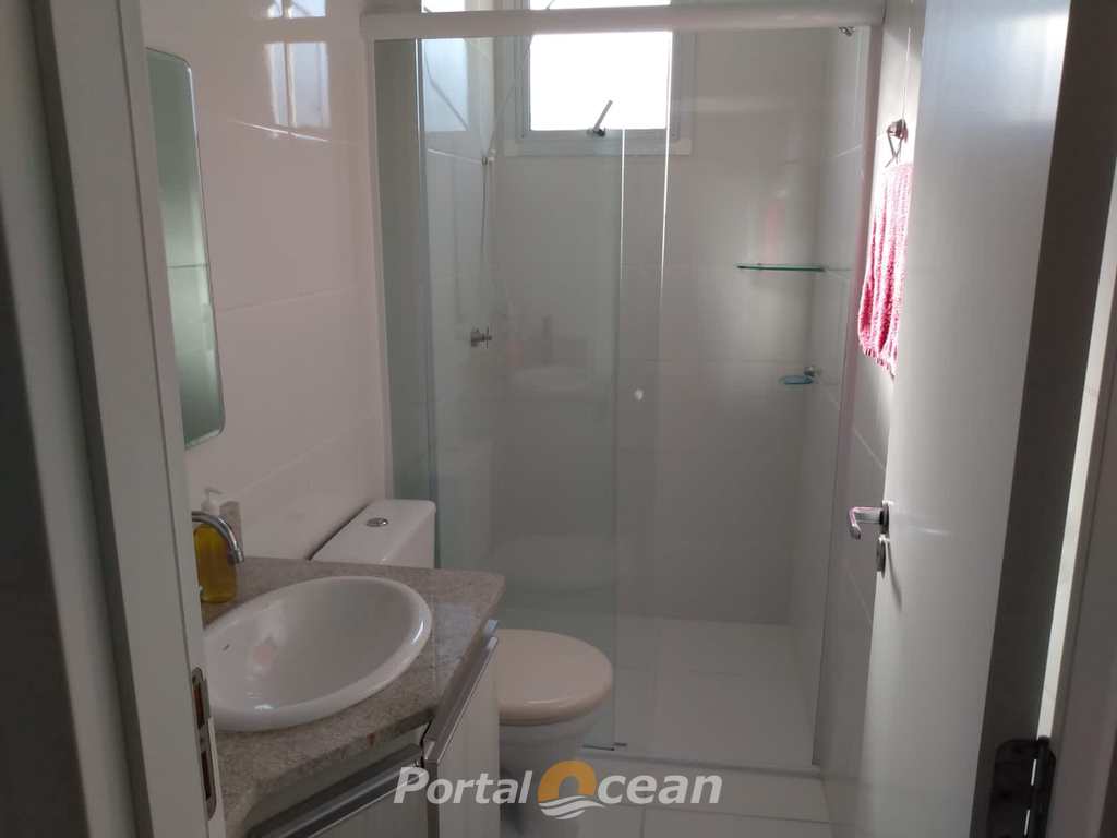 Apartamento em Mongaguá, no bairro Centro