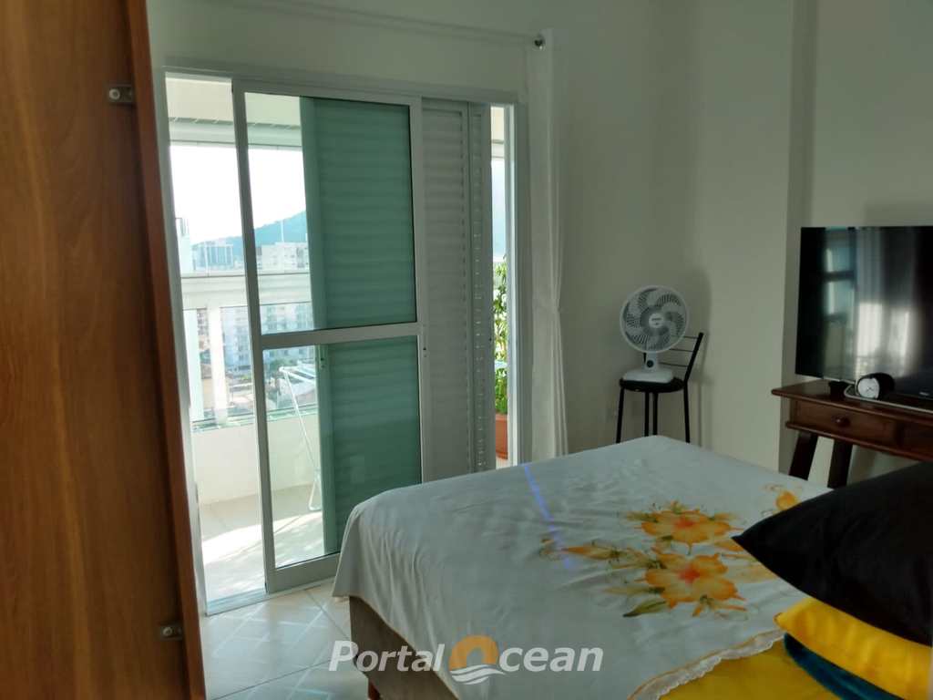 Apartamento em Mongaguá, no bairro Centro