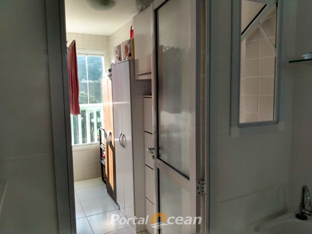 Apartamento em Mongaguá, no bairro Centro
