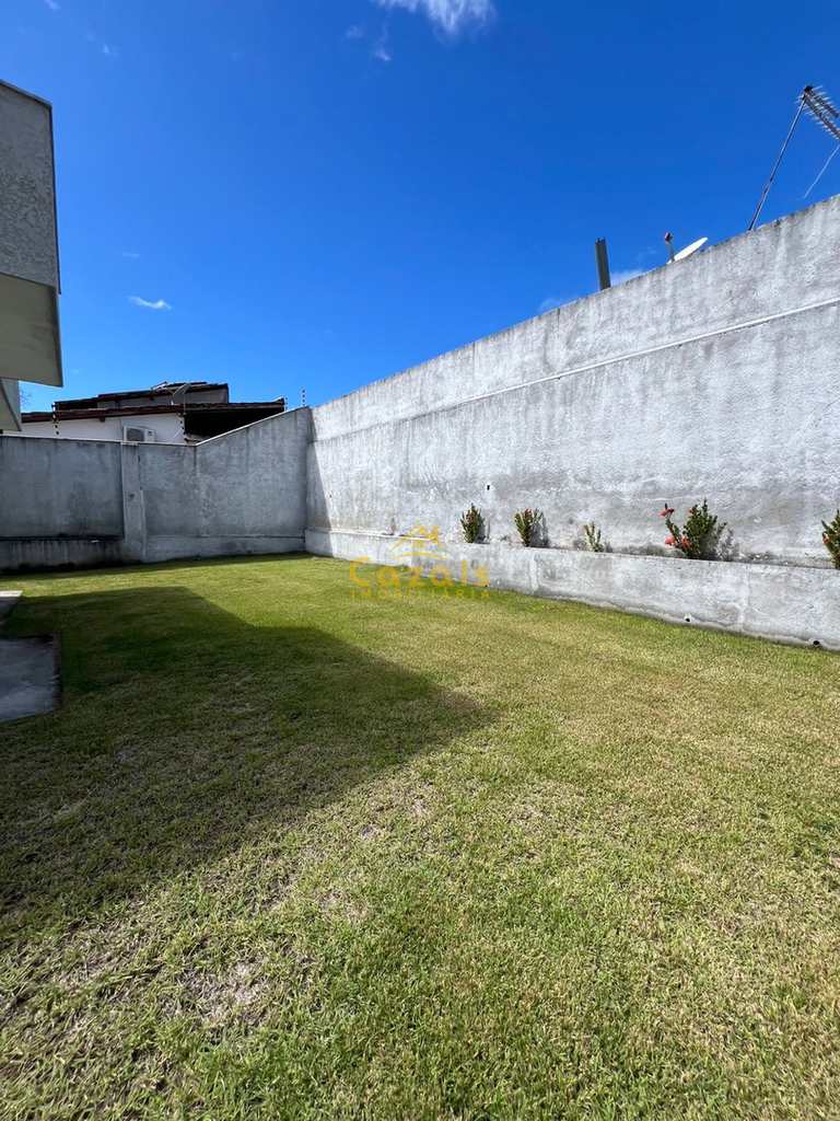 Casa em Porto Seguro, no bairro Village