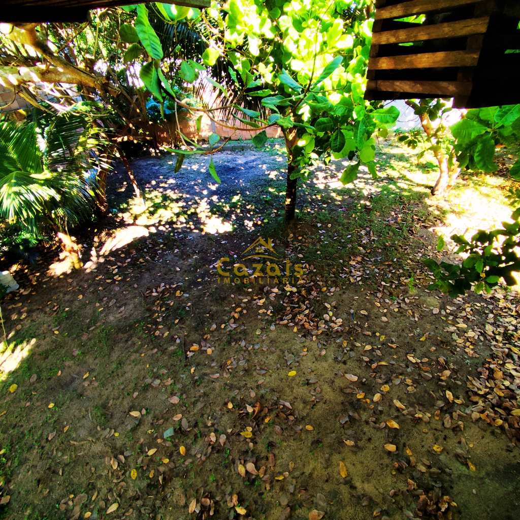 Casa em Porto Seguro, no bairro Alto de Taperapuan